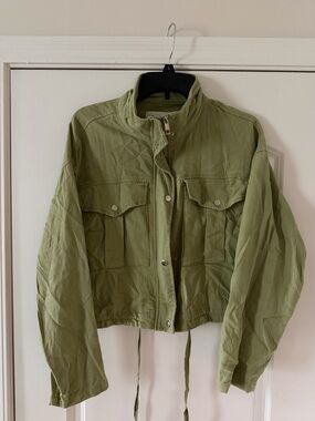 Vigoss Light Olive Cropped Utility Jacket